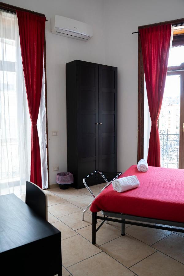 Vico 22 Rooms Napoli Экстерьер фото